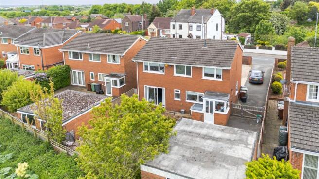 4 bed Detached for sale Image 12