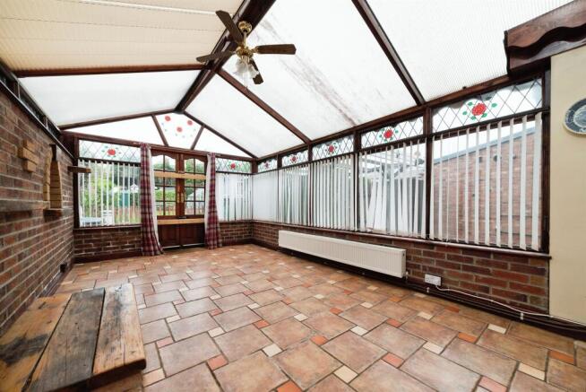 3 bed Semi-Detached for sale Image 9