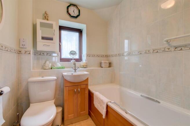 Bathroom.jpg