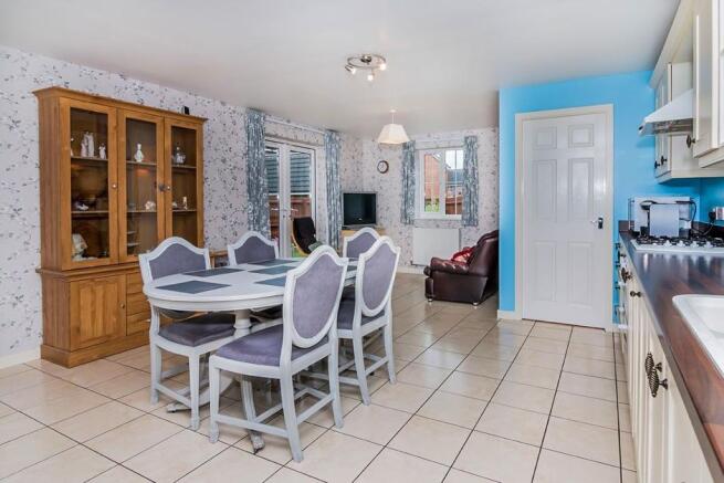 Kitchen / Dining Room