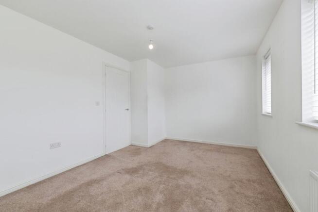 4 bed Detached for sale Image 12