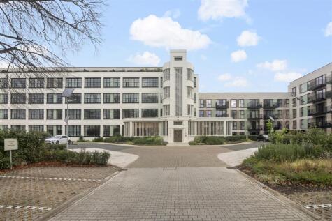 Laurina Apartments, 10 Carnation Gardens, Hayes