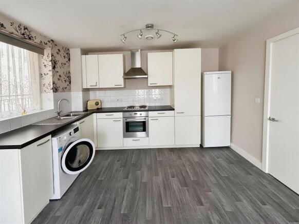 478ffeb4-Kitchen 202.jpg