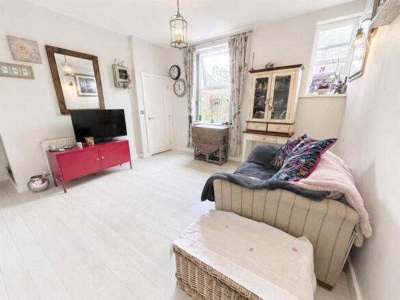 1 bed End of Terrace for sale Image 3