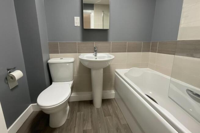 bathrooom 1