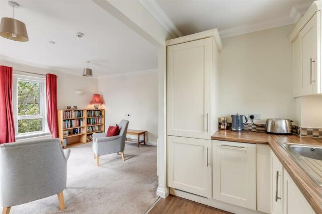 1 bed Apartment for sale Image 6