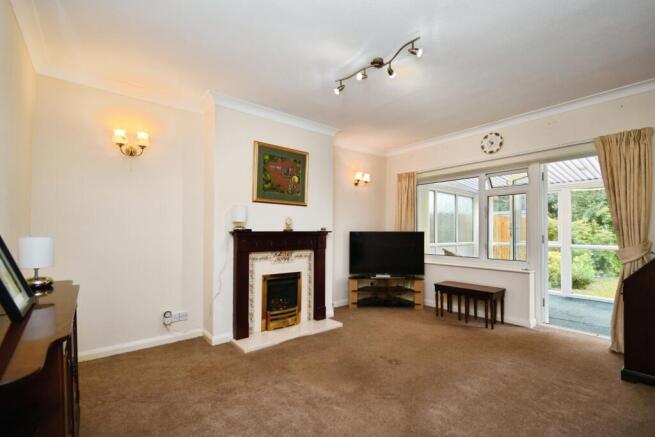 3 bed Semi-Detached Bungalow for sale Image 7