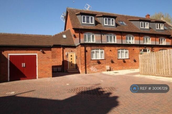 2 bed Flat to rent Image 11