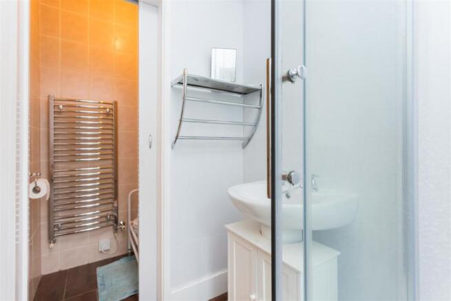 Shower Room C.jpg