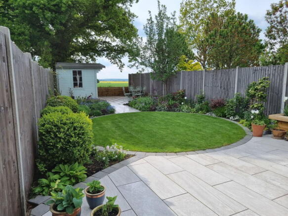 Photo 11