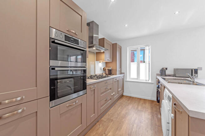 Moseley Crescent, Featherstone photo 5