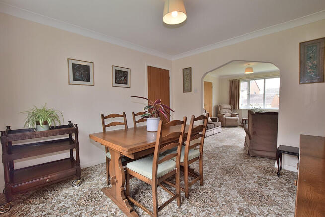 3 bed Semi-Detached for sale Image 7