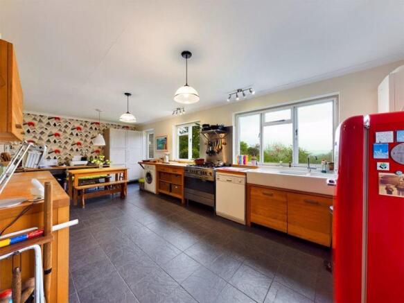 Kitchen breakfast family room 