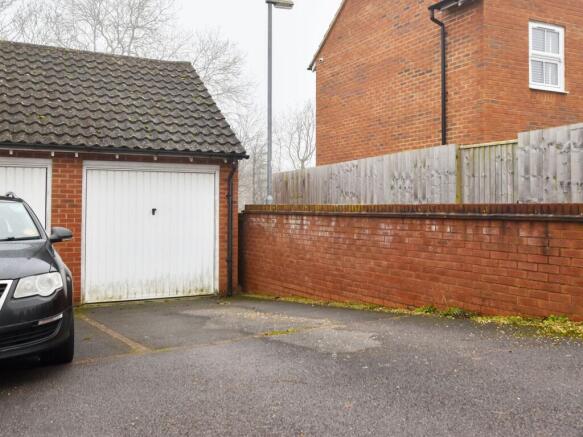 Garage & Driveway