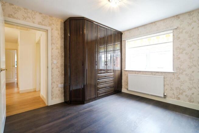 3 bed Detached Bungalow for sale Image 11
