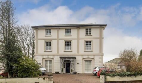 Aucott House, Worcester Road, Malvern, Worcestershire, WR14 4AB