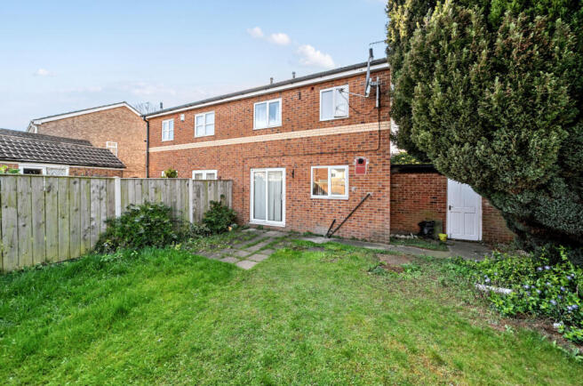 3 bed Semi-Detached for sale Image 9