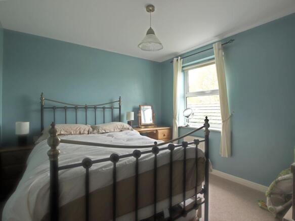 Bedroom 2 (Double)
