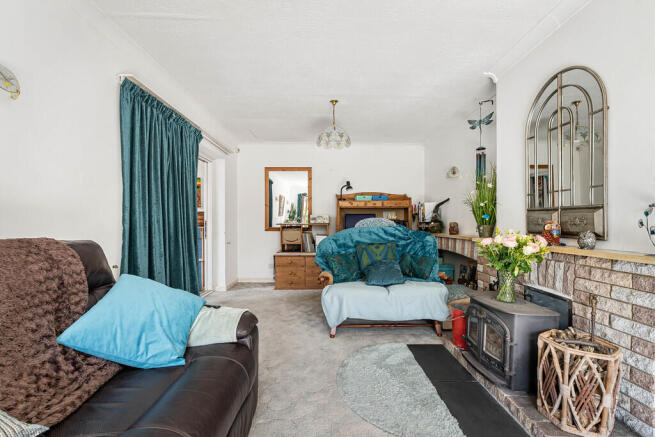 Living room (2)