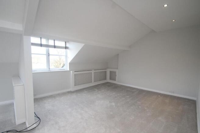 2 bed Flat to rent Image 4