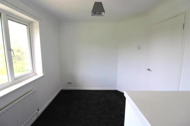 3 bed Terraced for sale Image 11