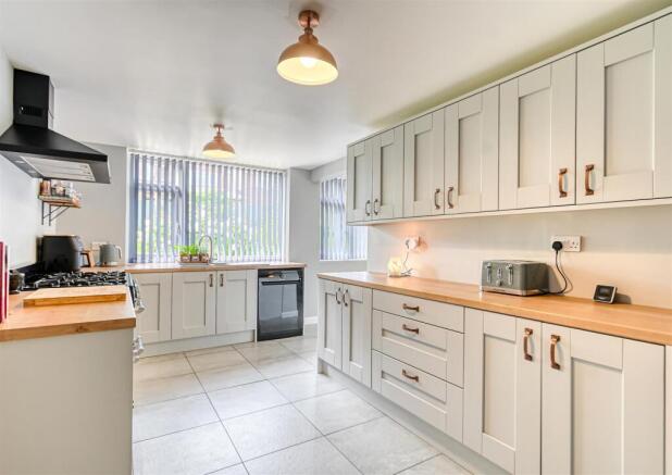 18 Foster Road, Bridgnorth photo 4