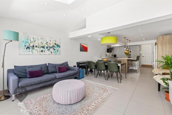 Sitting / Dining / Kitchen