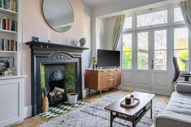 1432559-12-69bc03...