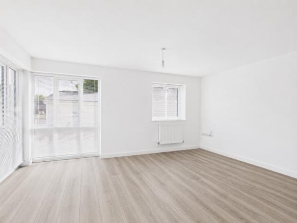 9 Webbs Court - 18.jpg