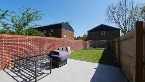 Overfield Close, Hatfield