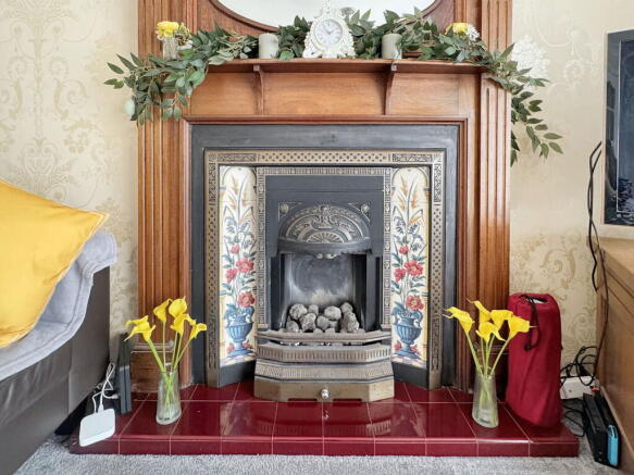 4 bed Detached for sale Image 7