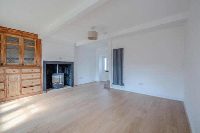 3 bed Terraced to rent Image 4