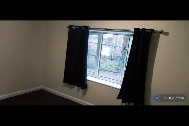 1 bed Flat to rent Image 9