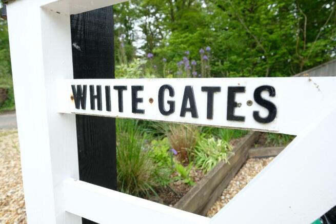 HOUSE NAME 