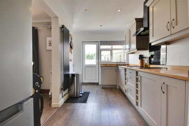 3 bed Semi-Detached for sale Image 5