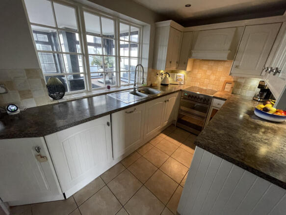 Kitchen (1)