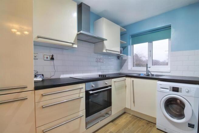 3 Kitchen.jpg