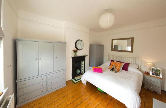 14 Stallcourt Av. 0307.jpg