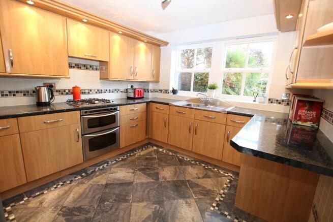 BREAKFAST KITCHEN
