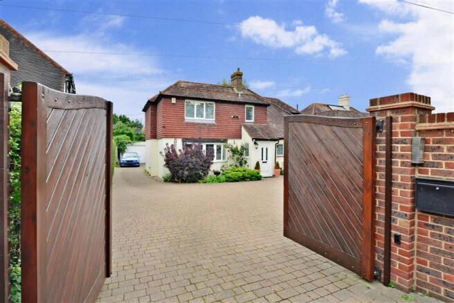 Driveway/Parking