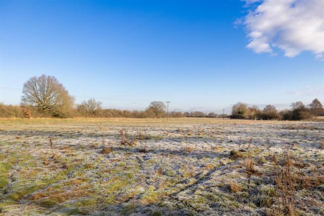 LE9 7SG Elmesthorpe Land-025.jpg