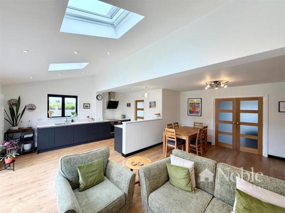 Open Plan Living/Kitchen/Dining Area