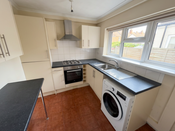 Grove Place, Leamington Spa photo 4