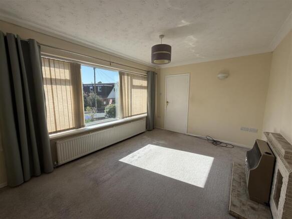 4 bed House for sale Image 9