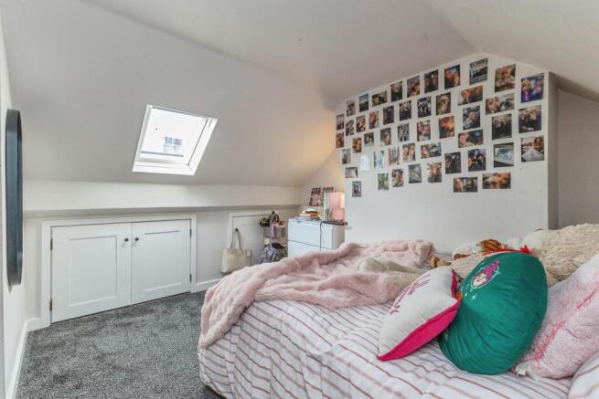 3 bed Terraced for sale Image 12