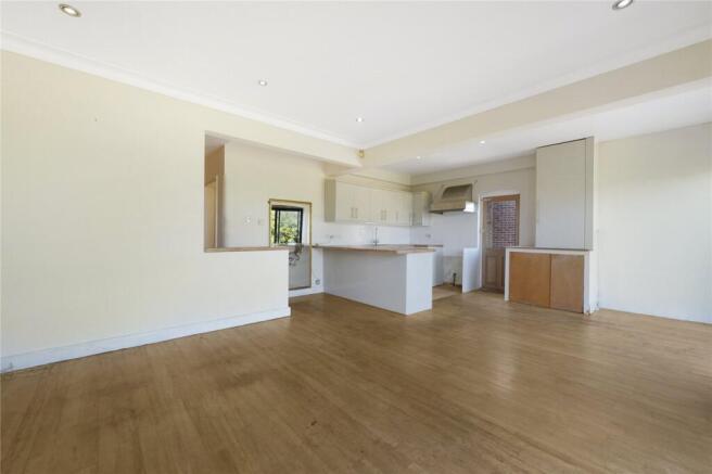 Reception/Kitchen