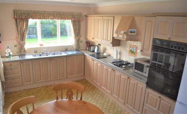 Kitchen/ Breakfast