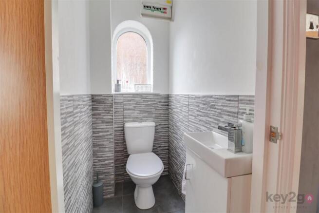 3 bed Detached for sale Image 9