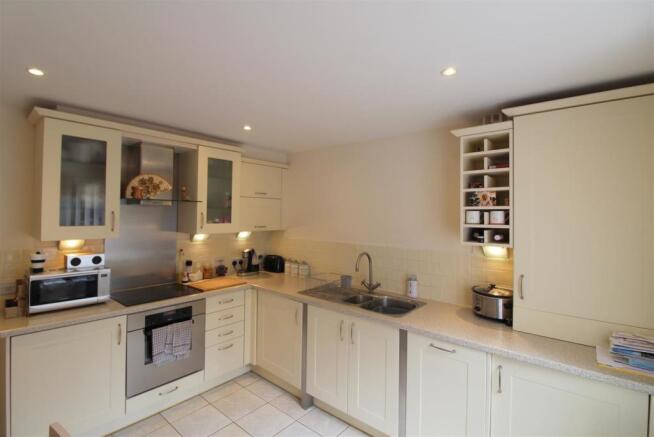 Kitchen....jpg
