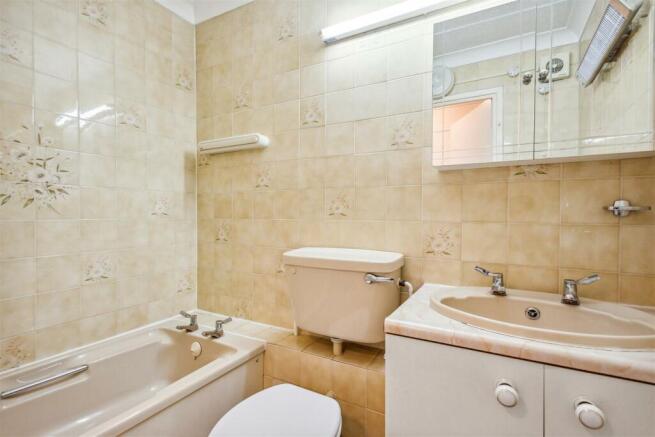 75 Homecross House, Fishers Lane, W4-12.jpg